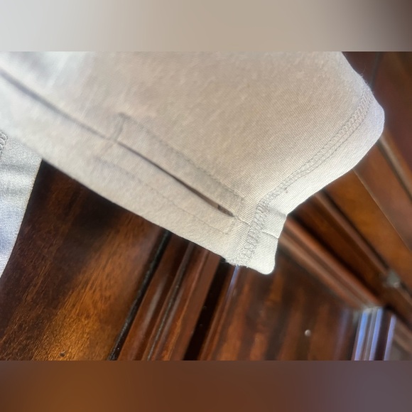 Size large- X BY GOTTEX athletic top with zippered pocket on back - Picture 5 of 5